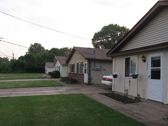 2nd image of 1817 G St #1817