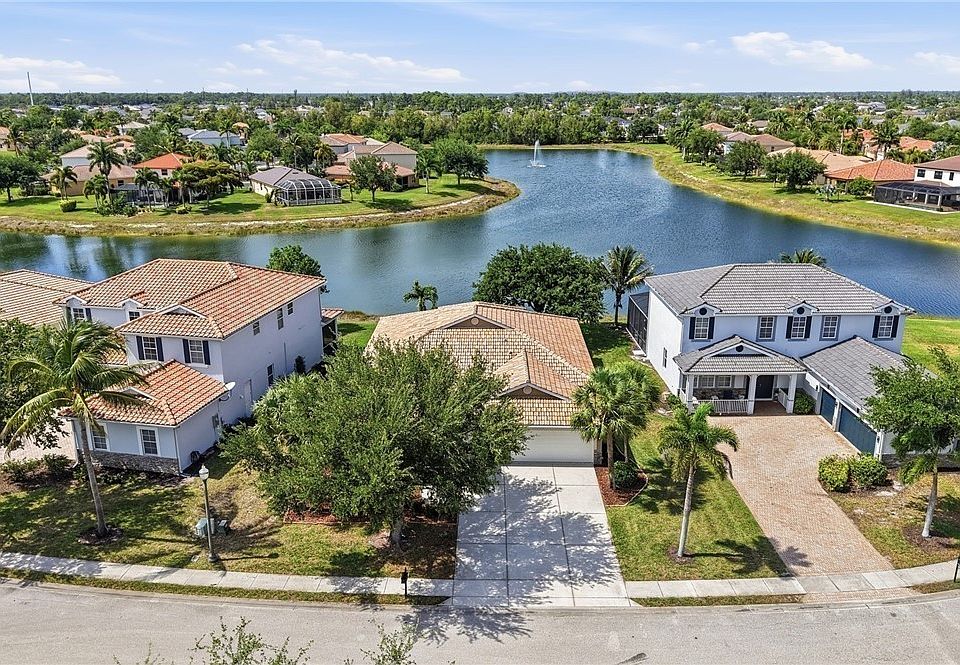 1st image of 1121 Amber Lake Ct