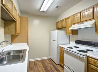 2045 Highway 41 S #6-F08, Greenbrier, TN 37073