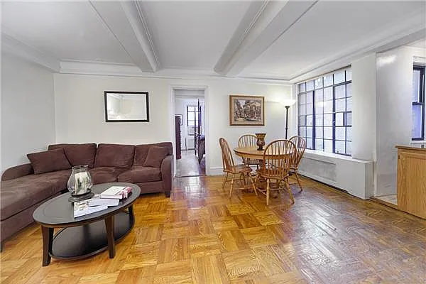 Sold by R New York | media 23