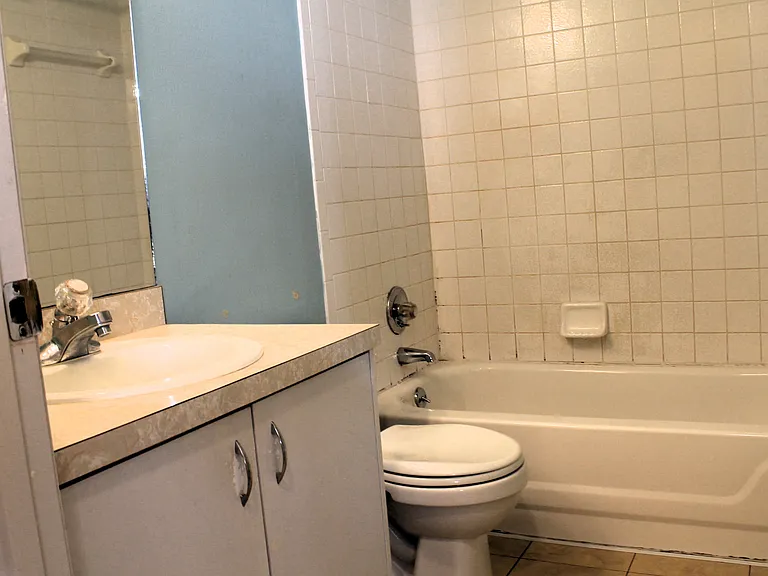301 Edmund Ave #1A — Photo 8