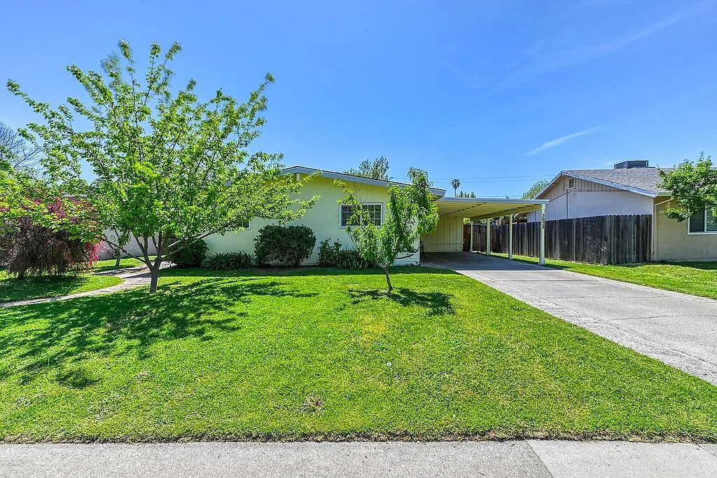 3628 Lankershim Way photo 1
