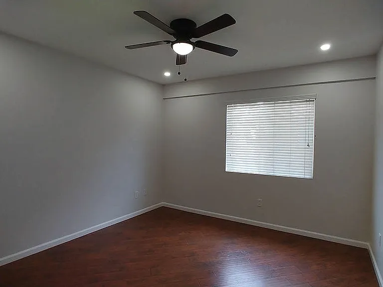 Almeria Townhomes — Photo 187