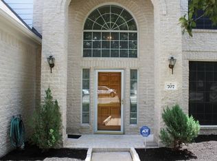 707 Broken Feather Trl, Pflugerville, TX 78660