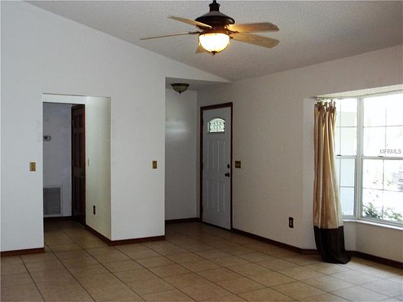 3rd image of 1144 S Seagate Dr