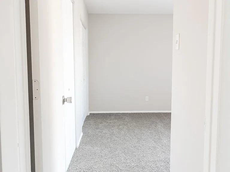 Townway Place Apartments — Photo 22
