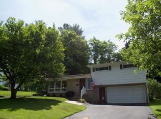 3712 Frazier Dr, Endwell, NY 13760