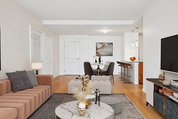 2 bed, 991 sqft, $4,700 — Photo 4