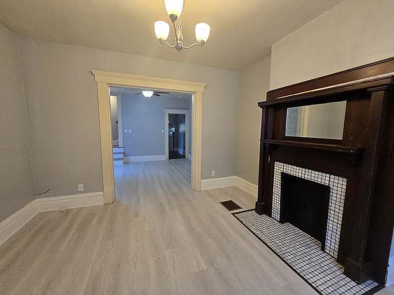 2206 N 4th St — Photo 3