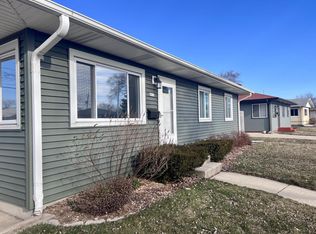 8616 17th Ave, Kenosha, WI 53143