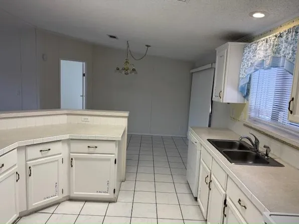 827 Sun Glow St #827, Boynton Beach, FL 33436