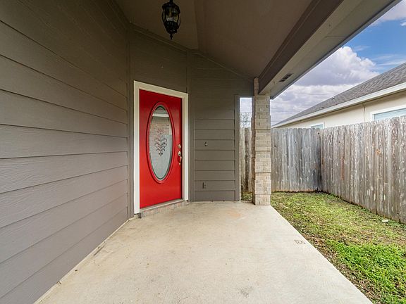 2nd image of 6614 Fenwick Dr
