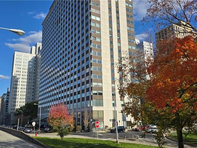 320 Fort Duquesne Blvd APT 4A, Pittsburgh, PA, 15222
