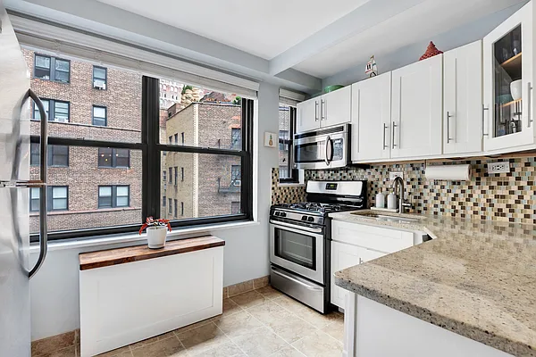 Sold by Level Group | media 2