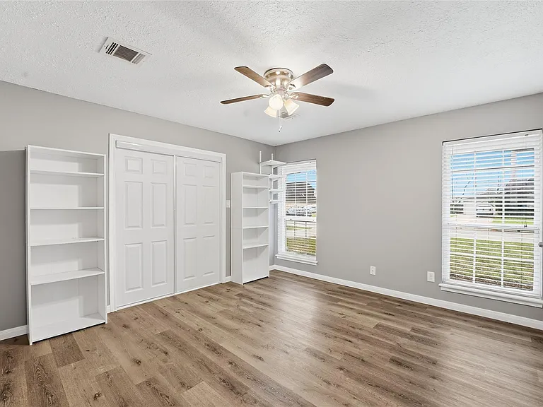 7815 12th Fairway Ln — Photo 9