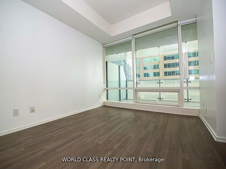 1 Bloor St E #1511 — Photo 7