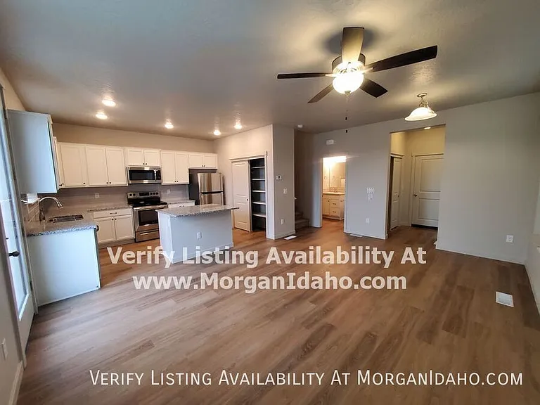 376 N Tessa Ln — Photo 3