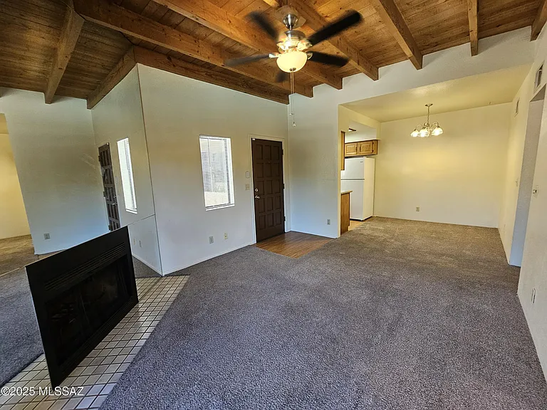 5750 N Camino Esplendora #C-227 — Photo 8