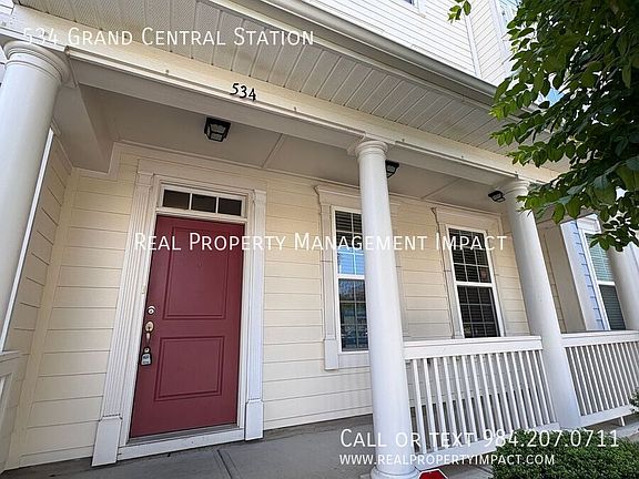 3rd image of 534 Grand Central Sta