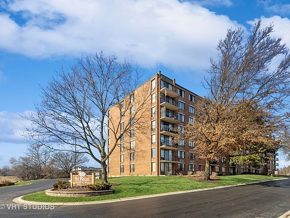 4th image of 2000 Saint Regis Dr APT 6E