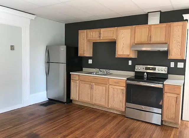 25 Talbot Ave #4 — Photo 2