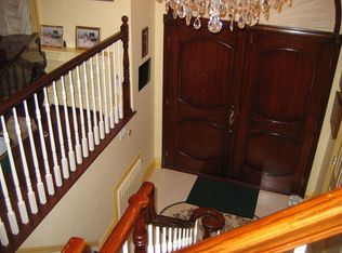 717 Mulberry Pl, Valley Stream, NY 11581