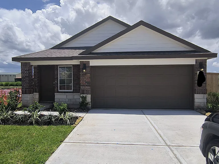 7902 Lavender Jade Dr — Photo 1