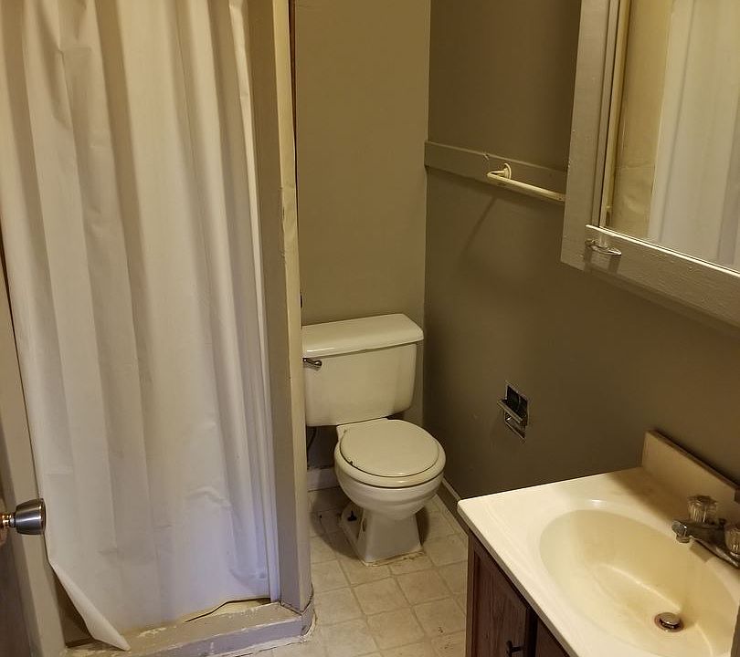 2nd image of 121 Washburne Ave APT 03