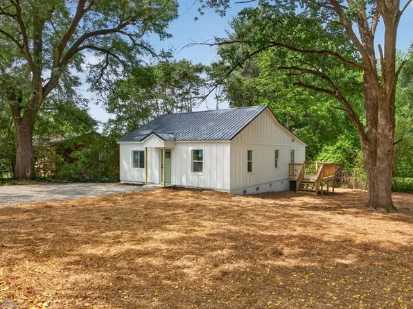 408 3rd Ave N, Baxter, TN 38544