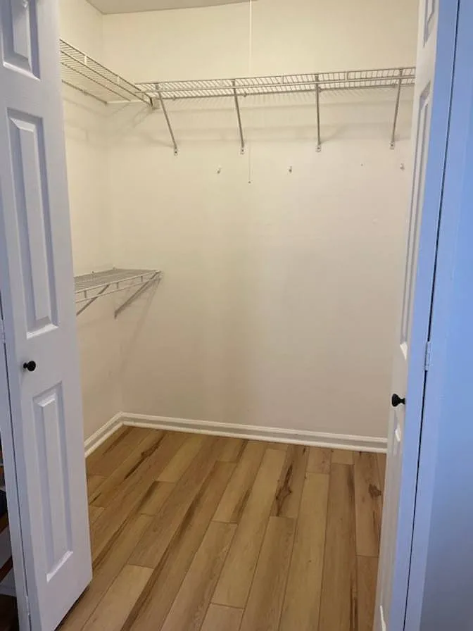 2 bed, 1.5 bath, 1000 sqft, $1,725 — Photo 3