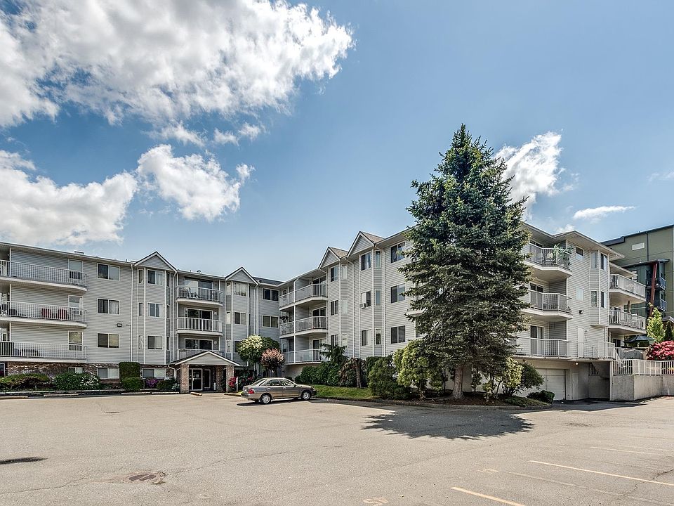 1st image of 2750 Fuller St #105