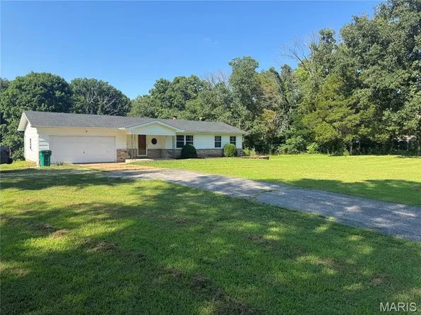 8705 State Road Y, Dittmer, MO 63023