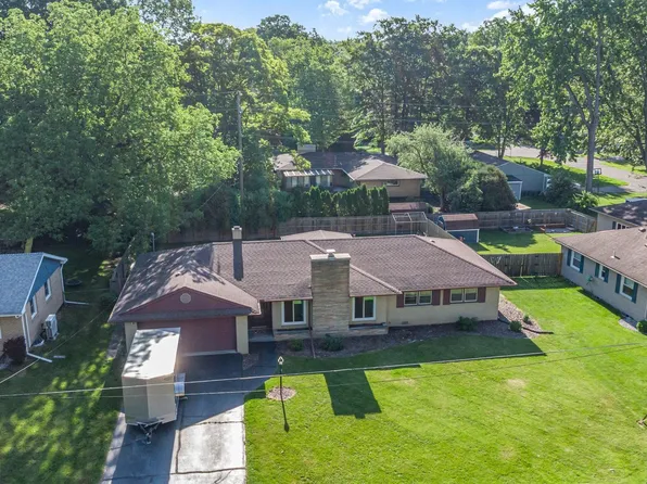 1760 Sullivan Dr, Saginaw, MI 48638