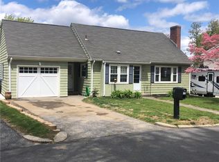 87 Parker St, Lincoln, RI 02865
