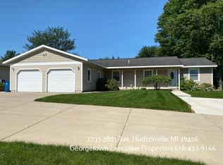 7235 28th Ave, Hudsonville, MI 49426
