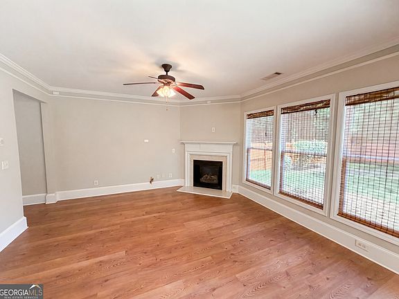 3rd image of 5775 Sterling Ct
