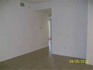 4th image of 1415 Mariposa Cir