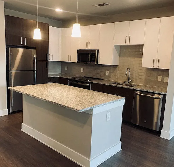 915 Glenwood Apartments on the Beltline — Photo 96