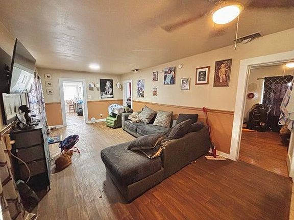 4th image of 720 S 11th St
