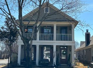 1050 Island Pl E, Memphis, TN 38103