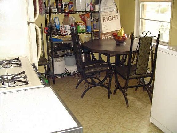 4th image of 437 Marilu St