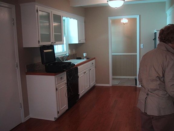 2nd image of 6431 W 101st St
