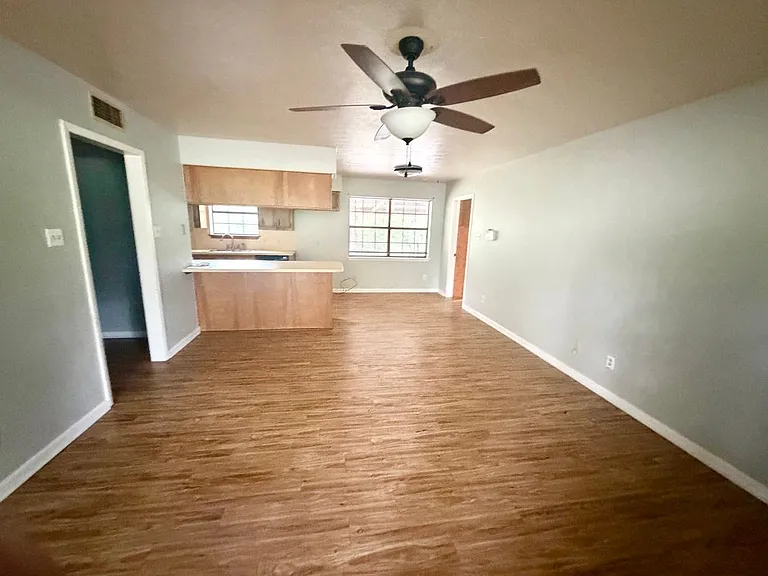 224 Woodland Cir — Photo 3
