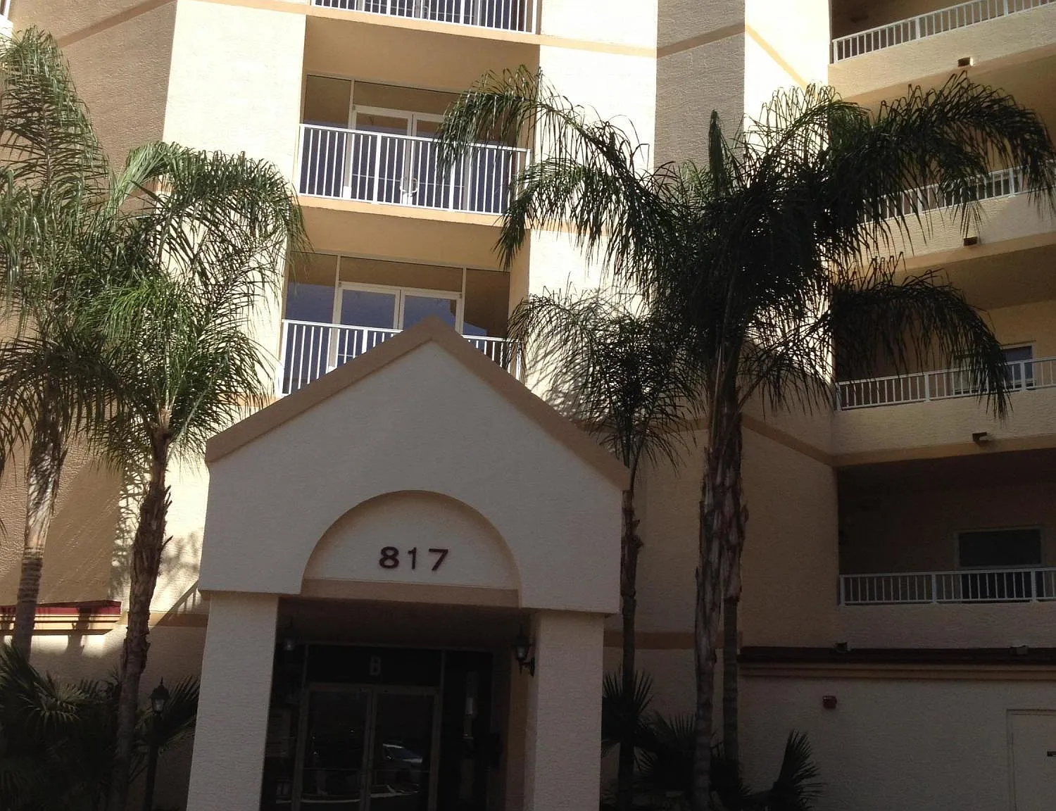 3 bed, 2.0 bath, 1994 sqft, $3,000 — Photo 2