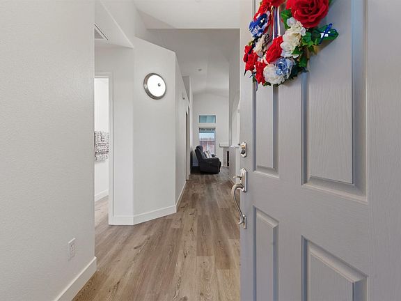 5th image of 1009 Lambdin St