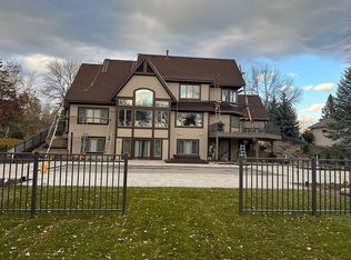 27665 Brynmawr Pl, Shorewood, MN 55331