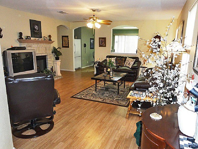 2nd image of 314 Schaefer Blvd