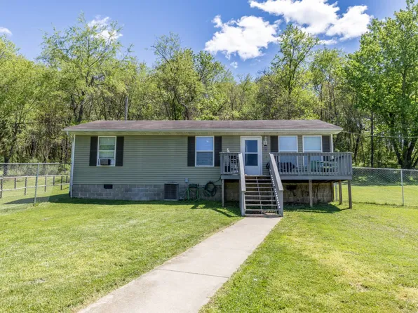 47 3rd St, Wellston, OH 45692