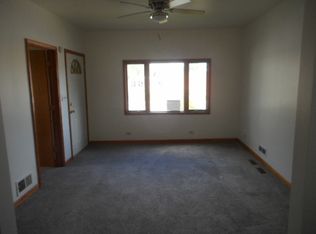 3422 Hopkins Ave, Steger, IL 60475