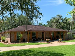 1603 North Rd, Lake Jackson, TX 77566